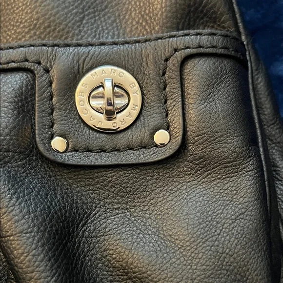 Marc By Marc Jacobs Black Leather Shoulder Bag - Picture 3 of 7